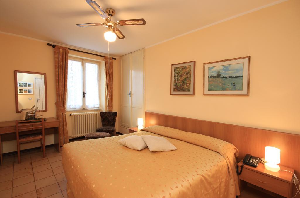Hotel Colomber Gardone Riviera Ngoại thất bức ảnh